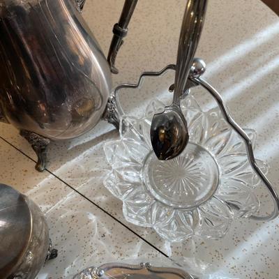 Silver plate and silver tone serving items