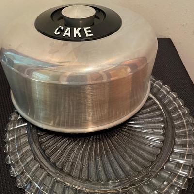 Vintage cake topper and glass bottom with chopper