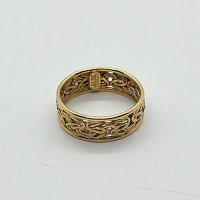 LOT 21J: 14K Gold Size 7 Ring - 2.1 g