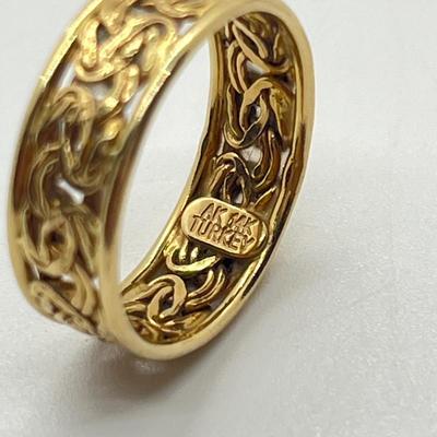 LOT 21J: 14K Gold Size 7 Ring - 2.1 g