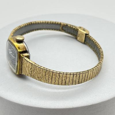 LOT 28J: Vintage Ladies Wittnauer Manual Watch