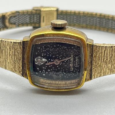 LOT 28J: Vintage Ladies Wittnauer Manual Watch