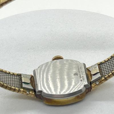 LOT 28J: Vintage Ladies Wittnauer Manual Watch