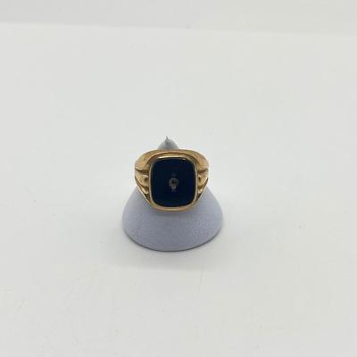LOT 29J: 10K Gold Size 9 Ring - Missing Stone - 5.9 gtw