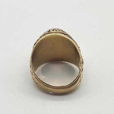 LOT 32J: 10K Gold 1972 George Washington High School Size 9.5 Class Ring - 16.9 gtw