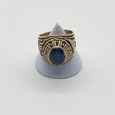LOT 32J: 10K Gold 1972 George Washington High School Size 9.5 Class Ring - 16.9 gtw