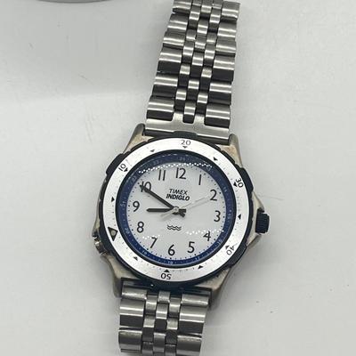 LOT 36J: Three Men's Wrist Watches - Citizen, Fossil, Timex