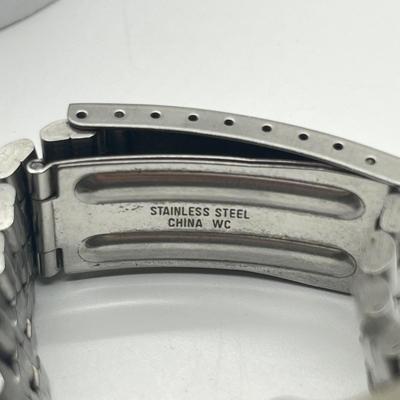 LOT 36J: Three Men's Wrist Watches - Citizen, Fossil, Timex