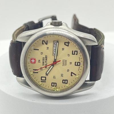 LOT 37J: Mens Watches - Swiss Military, Bullova, Benrus, & Mathey-Tissot