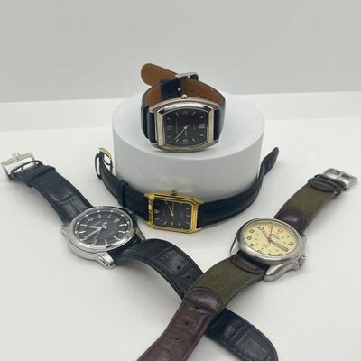 LOT 37J: Mens Watches - Swiss Military, Bullova, Benrus, & Mathey-Tissot