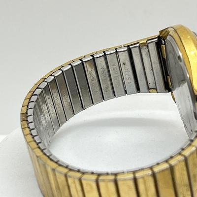 LOT 38J: Men’s Watches - Enato, Holzer, Phasar