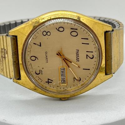 LOT 38J: Men’s Watches - Enato, Holzer, Phasar