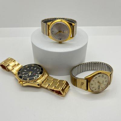 LOT 38J: Men’s Watches - Enato, Holzer, Phasar