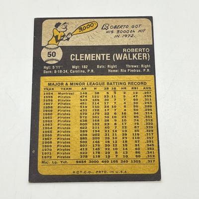 LOT 40J: 1973 Topps Roberto Clemente