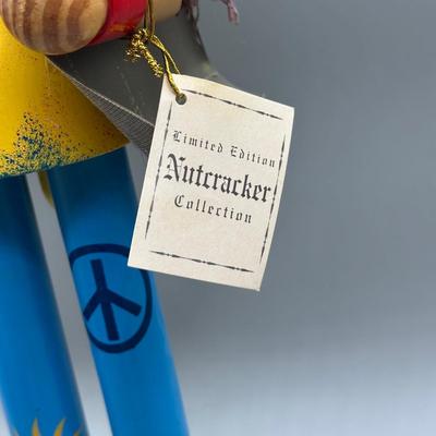 LOT 47: Novelty Collection - President Trump Troll, Fuzzy Wuzzy Soap & More