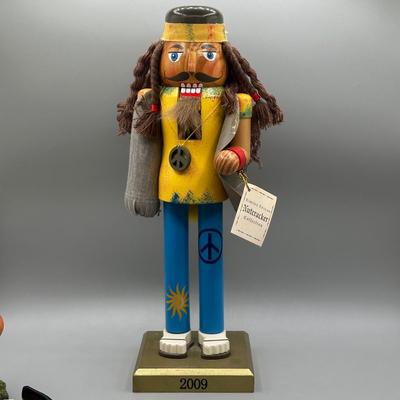 LOT 47: Novelty Collection - President Trump Troll, Fuzzy Wuzzy Soap & More