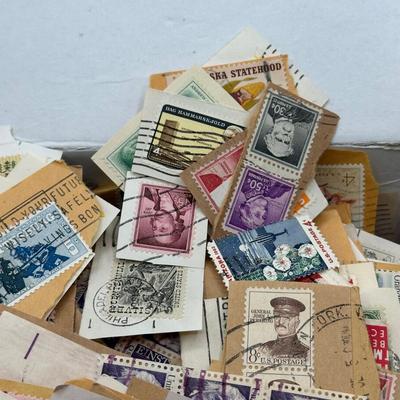 LOT 56: Assorted Vintage Stamp Collection