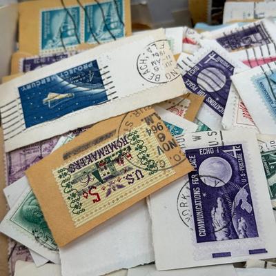LOT 56: Assorted Vintage Stamp Collection