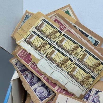 LOT 56: Assorted Vintage Stamp Collection