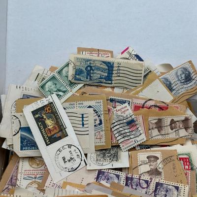 LOT 56: Assorted Vintage Stamp Collection