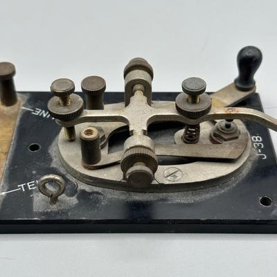 LOT 57: Vintage J-38 Telegraph & Compass