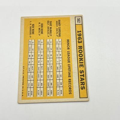 LOT 64: 1960s Baseball Cards - 1961 Ron Santo Rookie and Whitey Ford, 1962 Brooks Robinson and Whitey Herzog, 1965 Don Drysdale and More