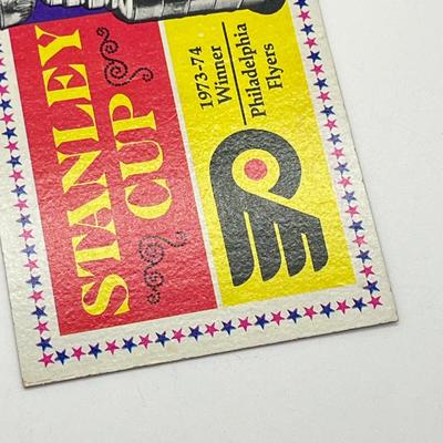 LOT 67: 8 Vintage NHL Cards - Bobby Orr, Gordie Howe, Bobby Clarke, and More