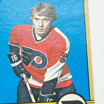 LOT 67: 8 Vintage NHL Cards - Bobby Orr, Gordie Howe, Bobby Clarke, and More
