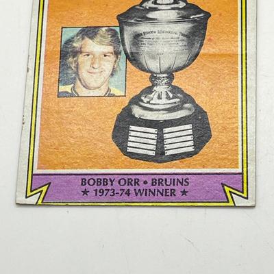 LOT 67: 8 Vintage NHL Cards - Bobby Orr, Gordie Howe, Bobby Clarke, and More