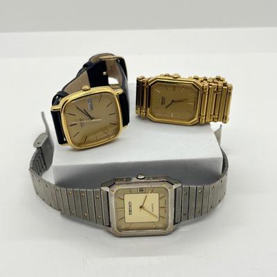 LOT 69J: Three Seiko Watches