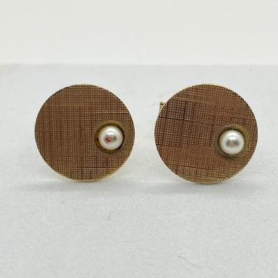 LOT 70J: Men’s Jewelry Collection - Cuff Links, Money Clips, Lighters, Tie Clips (One Gold Fill), and More