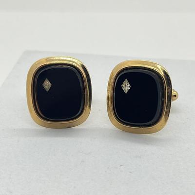 LOT 70J: Men’s Jewelry Collection - Cuff Links, Money Clips, Lighters, Tie Clips (One Gold Fill), and More