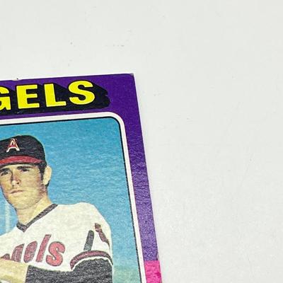 LOT 73: 1975 Topps Baseball Stars Cards - Nolan Ryan, Tom Seaver, Rod Carer, Reggie Jackson, Mike Schmidt, and More
