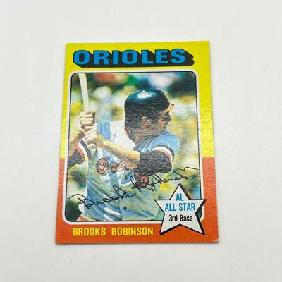 LOT 73: 1975 Topps Baseball Stars Cards - Nolan Ryan, Tom Seaver, Rod Carer, Reggie Jackson, Mike Schmidt, and More