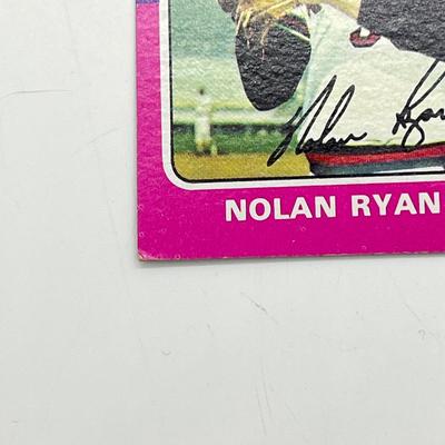 LOT 73: 1975 Topps Baseball Stars Cards - Nolan Ryan, Tom Seaver, Rod Carer, Reggie Jackson, Mike Schmidt, and More