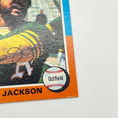 LOT 73: 1975 Topps Baseball Stars Cards - Nolan Ryan, Tom Seaver, Rod Carer, Reggie Jackson, Mike Schmidt, and More