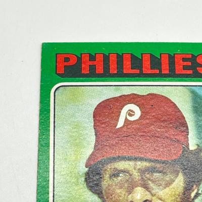 LOT 73: 1975 Topps Baseball Stars Cards - Nolan Ryan, Tom Seaver, Rod Carer, Reggie Jackson, Mike Schmidt, and More