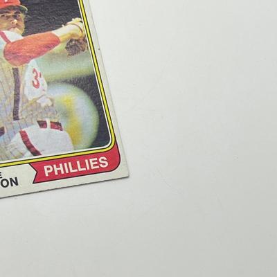 LOT 74: Pete Rose and Steve Carlton Baseball Cards