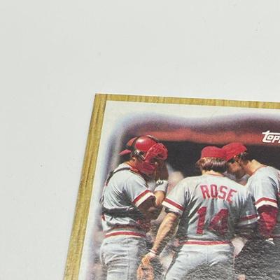 LOT 74: Pete Rose and Steve Carlton Baseball Cards