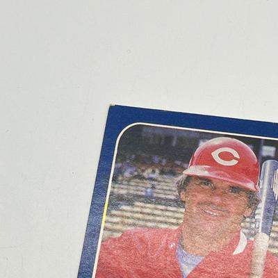 LOT 74: Pete Rose and Steve Carlton Baseball Cards