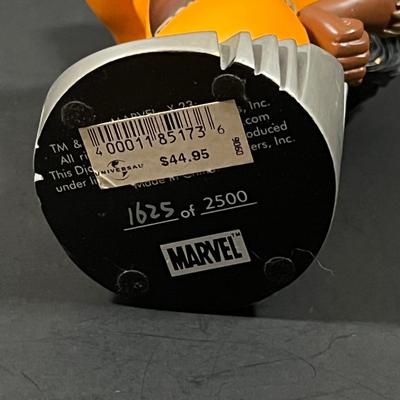 LOT 88B: Diamond Select Marvel Universe X-23 Statue / Bust