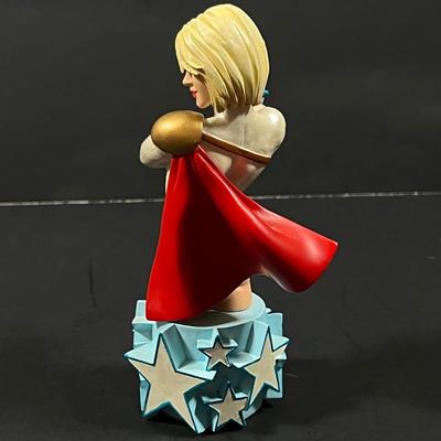 LOT 89B: “Power Girl” Bust - Women of the DC Universe, Series 3