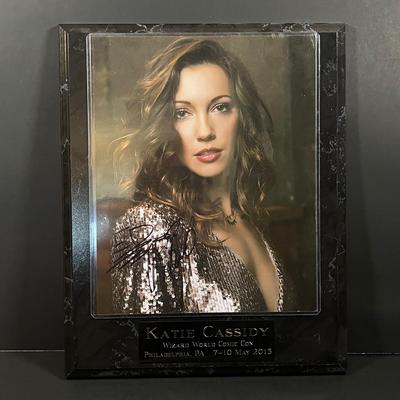 LOT 95B: Katie Cassidy Wizard Comic Con Signed Photo