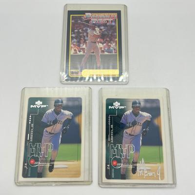 LOT 124: 10 Ken Griffey Cards - 1989 Donruss Rookie and more!