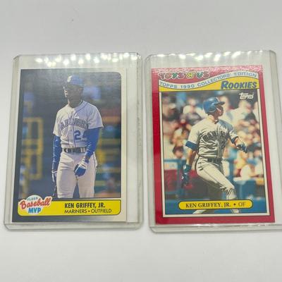 LOT 124: 10 Ken Griffey Cards - 1989 Donruss Rookie and more!