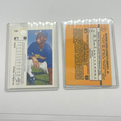 LOT 124: 10 Ken Griffey Cards - 1989 Donruss Rookie and more!