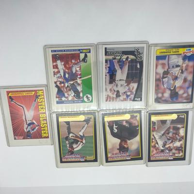 LOT 127: 80s and 90s MLB Sluggers Baseball Cards - Jim Thome Rookies, Mattingly, Frank Thomas