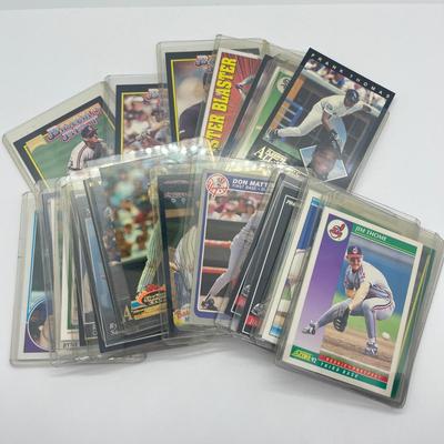 LOT 127: 80s and 90s MLB Sluggers Baseball Cards - Jim Thome Rookies, Mattingly, Frank Thomas