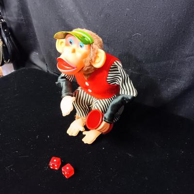 WORKING VINTAGE CRAGSTAN CRAP SHOOTING MONKEY. HE ROLLS THE DICE!
