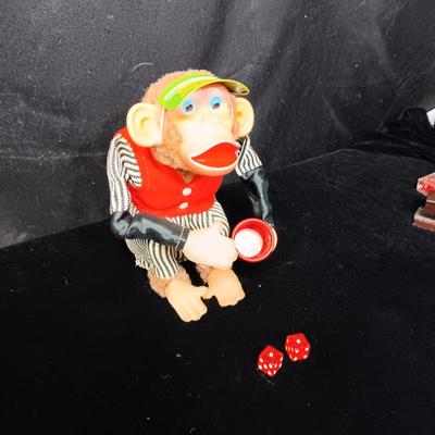 WORKING VINTAGE CRAGSTAN CRAP SHOOTING MONKEY. HE ROLLS THE DICE!